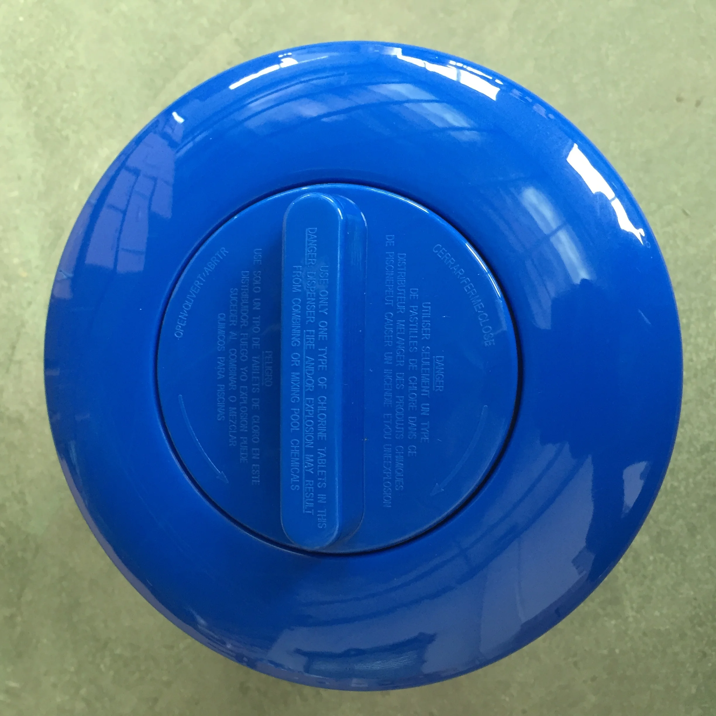 Swimming Pool Adjustable Expandable 5 Inch Floating Chlorine Dispenser