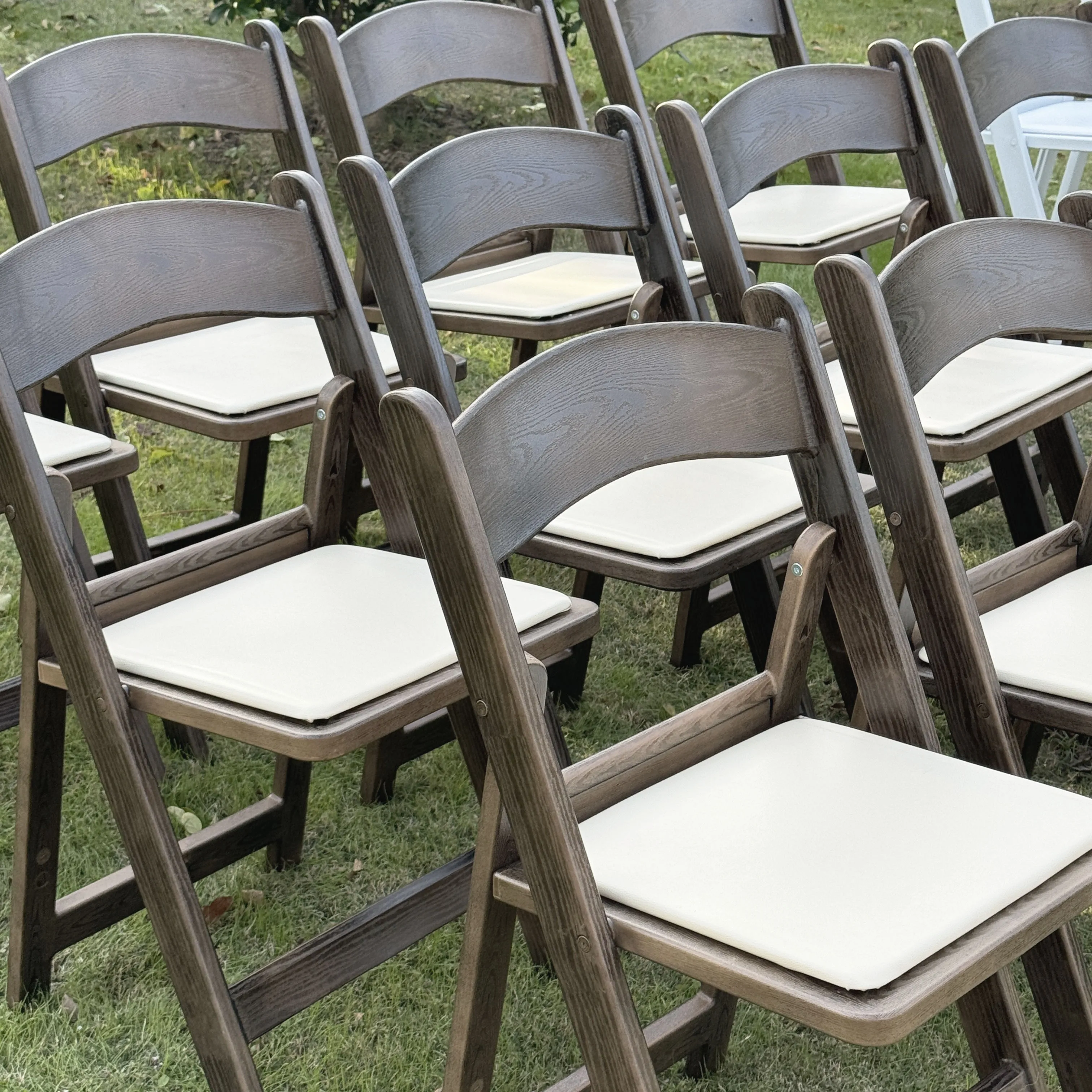 Wholesale garden walnut wood grain beach wedding event party wimbledon white wooden resin folding chair for decoration