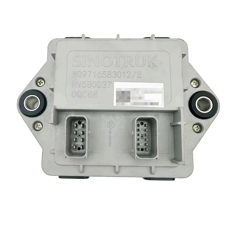 SINOTRUK HOWO Sitrak C7H Tractor Front Light Control Unit WG9716583012 Truck Parts