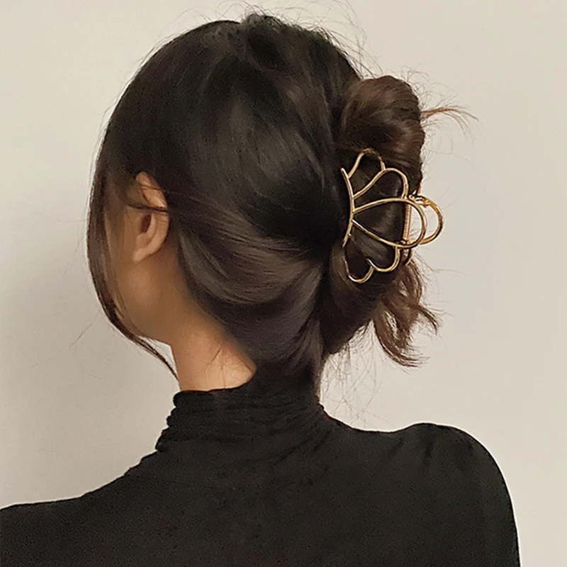 Gold Plated Crown Hair Claws for Women Big Shell Hollow Hair Clamps Korean Shark Clips Simple Hair Accessories 2020 Hot