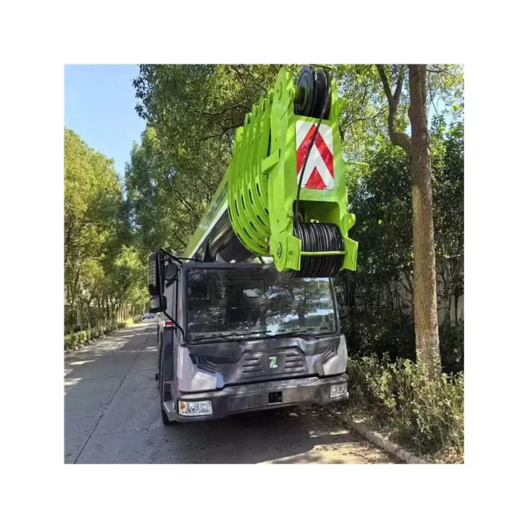 Использованный грузовик ZOOMLION 180ton ZAT1800V кран