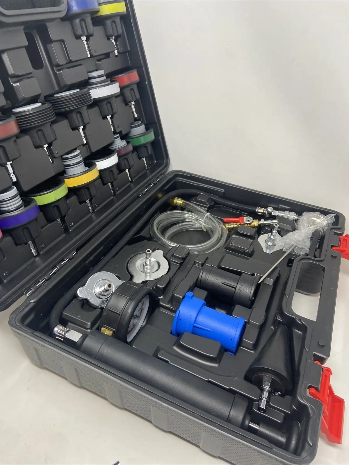 28-Piece Universal Radiator Pressure Tester Kit Automotive Cooling System Refill Kit Leak Detection Tool