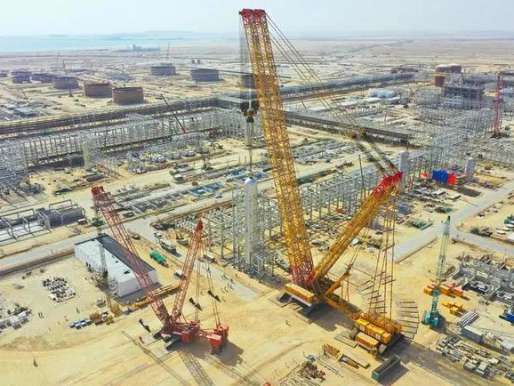 Высокопроизводительный китайский 85 тонн гусеничный кран XGC85 с максимальной высотой подъема 60 м для продажи
