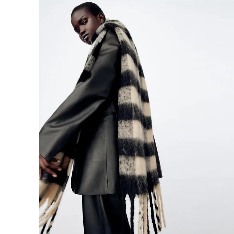 Classic black and white checkerboard scarf plaid soft thin scarf female winter warm dual-use long scarf shawl