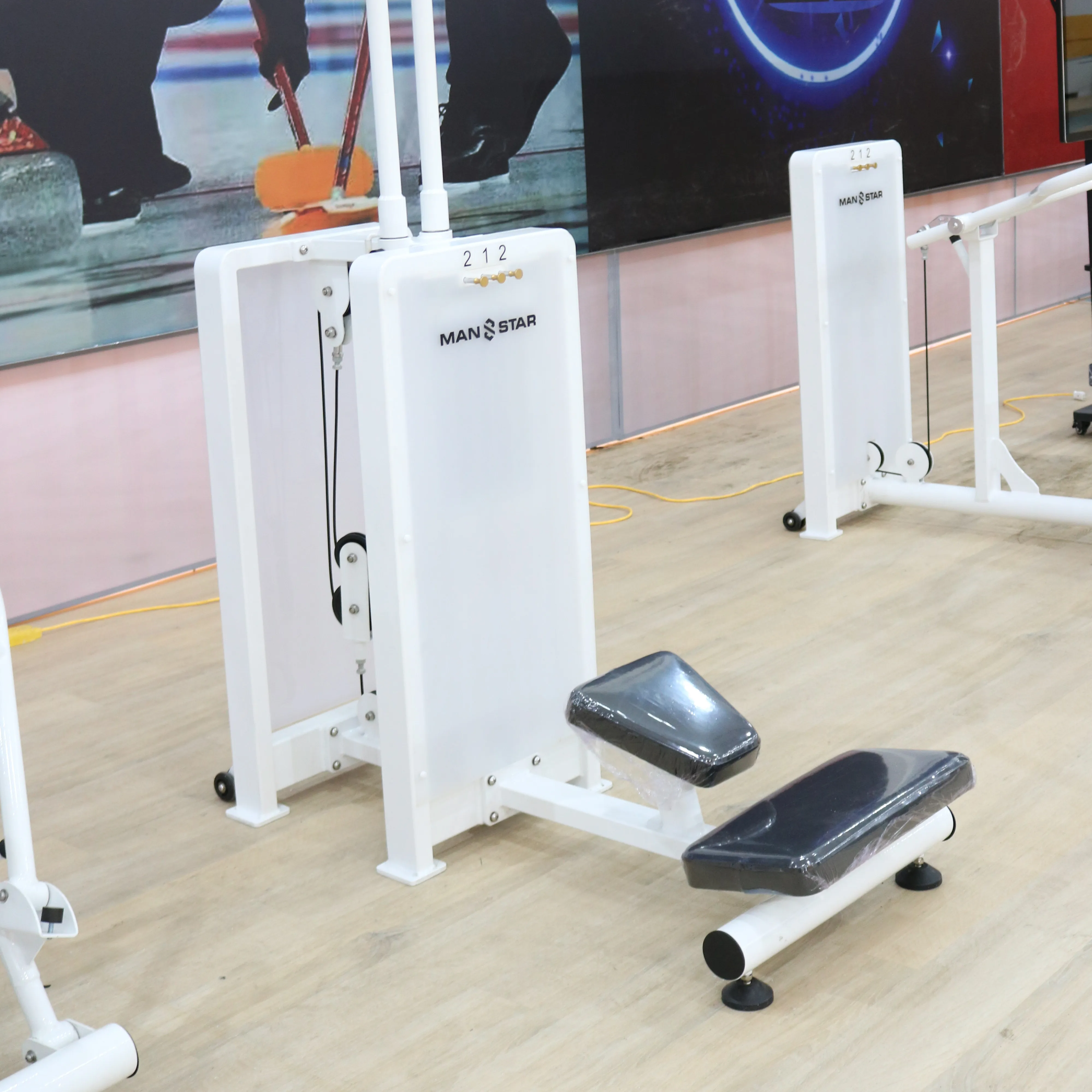 Commercial upper limb flexion and extension trainer back muscle strength comprehensive trainer