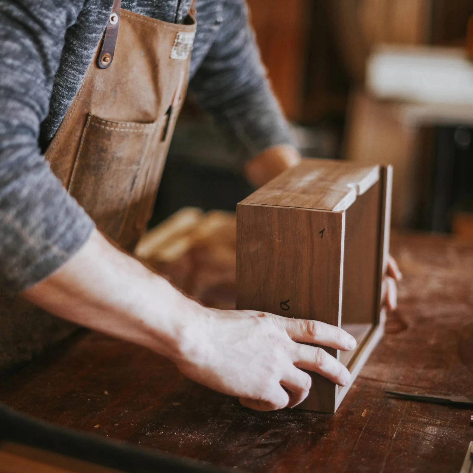 Custom Wholesale Personalize Design Memory Photo Keepsake Wooden Photo Box