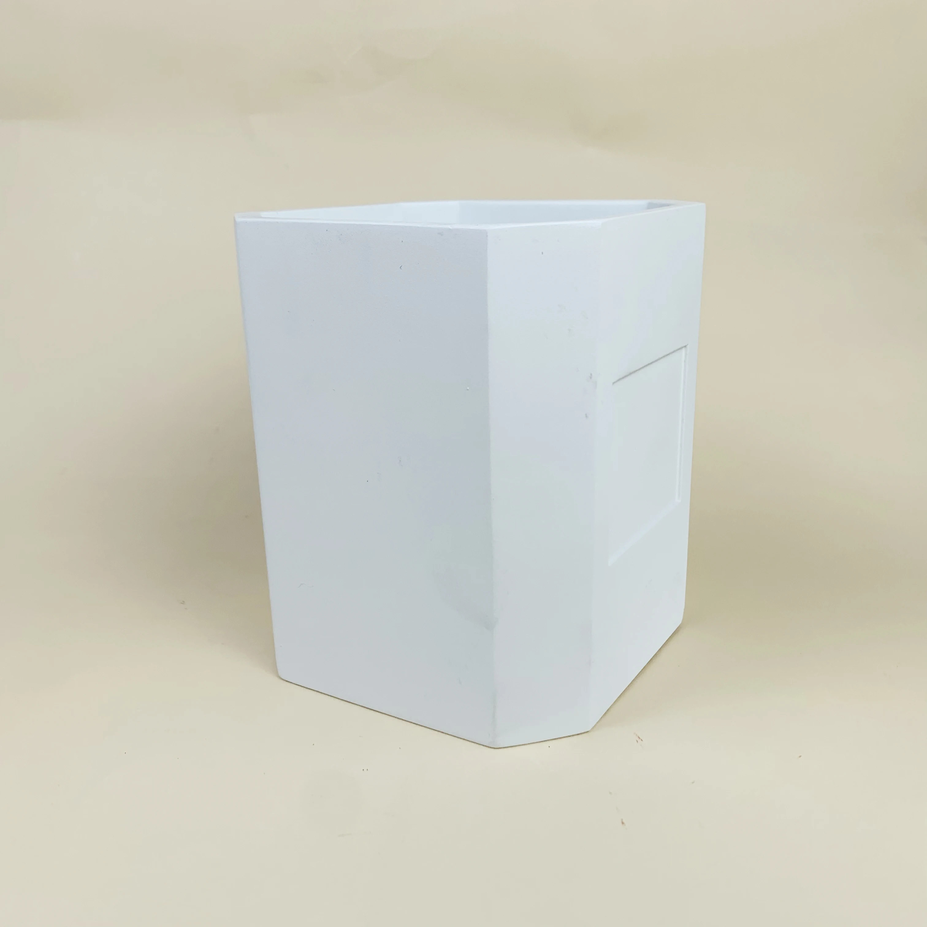 Factory Supplier White Cement Candle Holders Lanterns Concrete Candle Jars