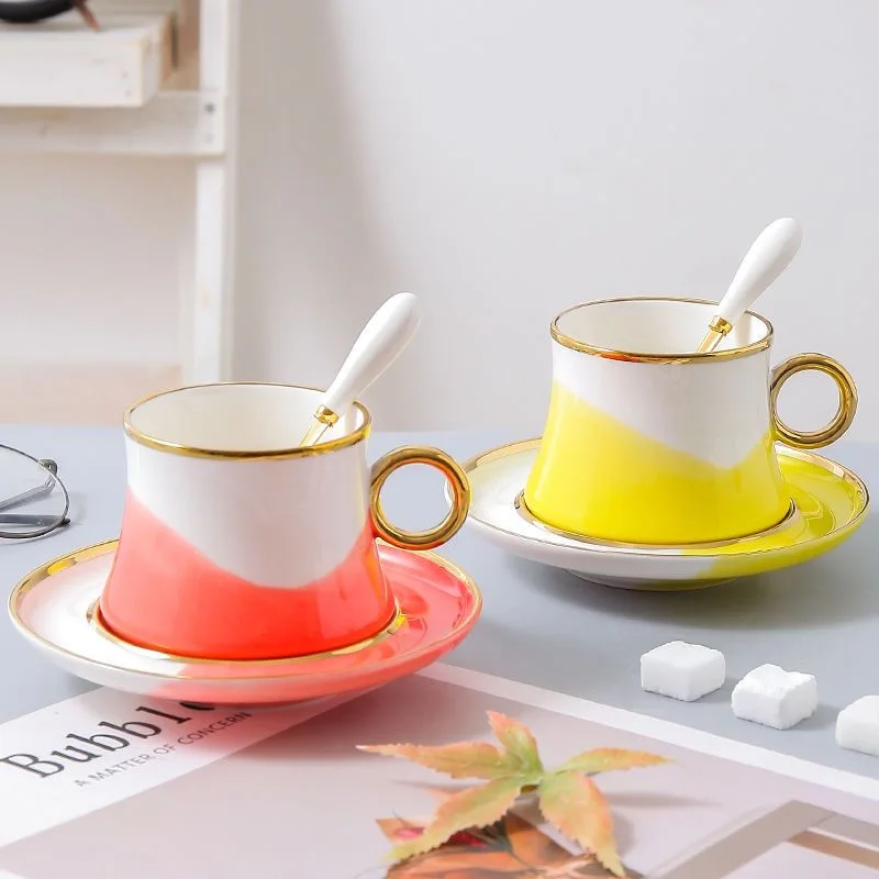 British tazas Luxury Porcelain Floral Tea Cups & Saucers Hand Painted Gold Handle Bone China Coffee Cup And Saucer Set