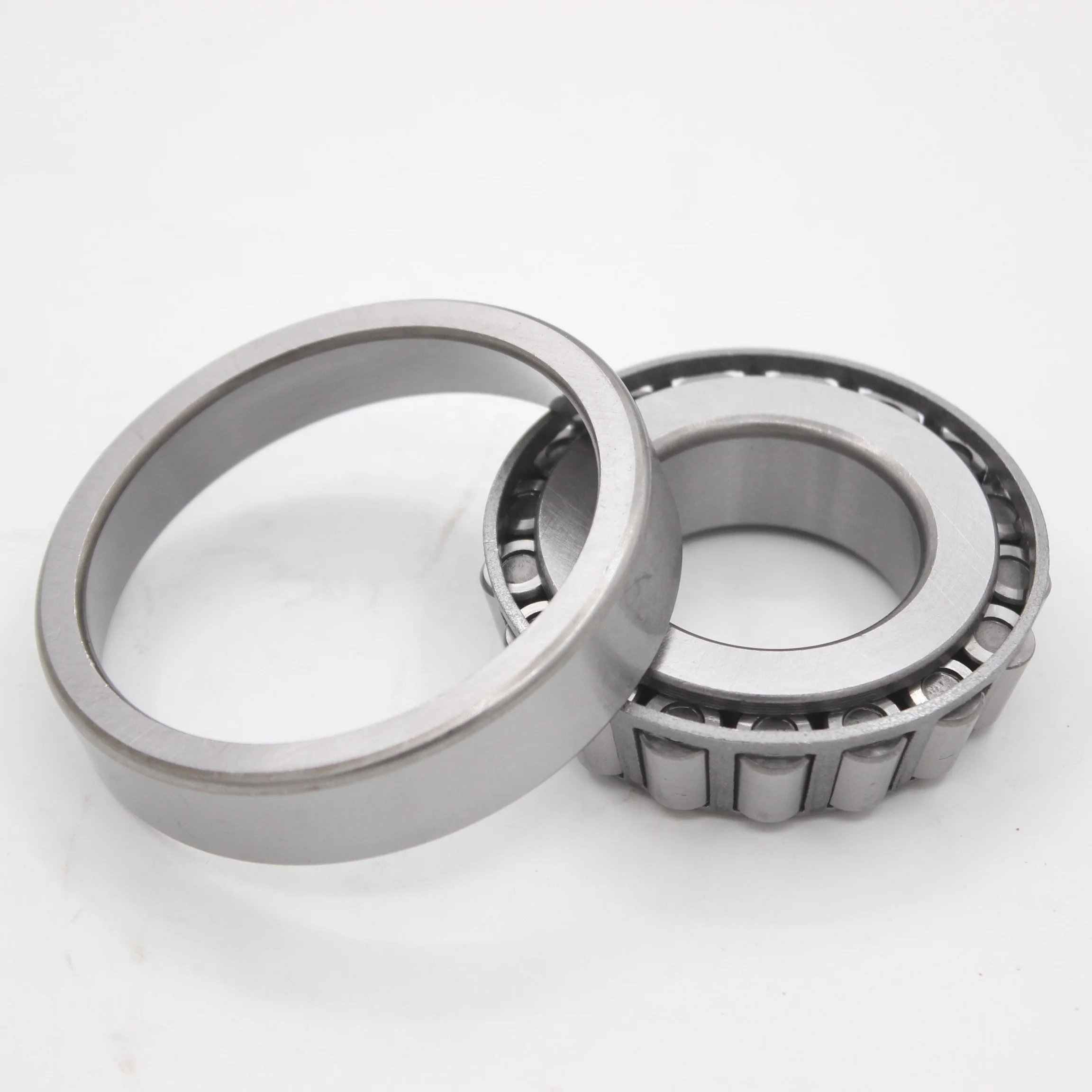 Factory Price bearings supplier High Quality Precision Automobile roller truck tapper roller bearing