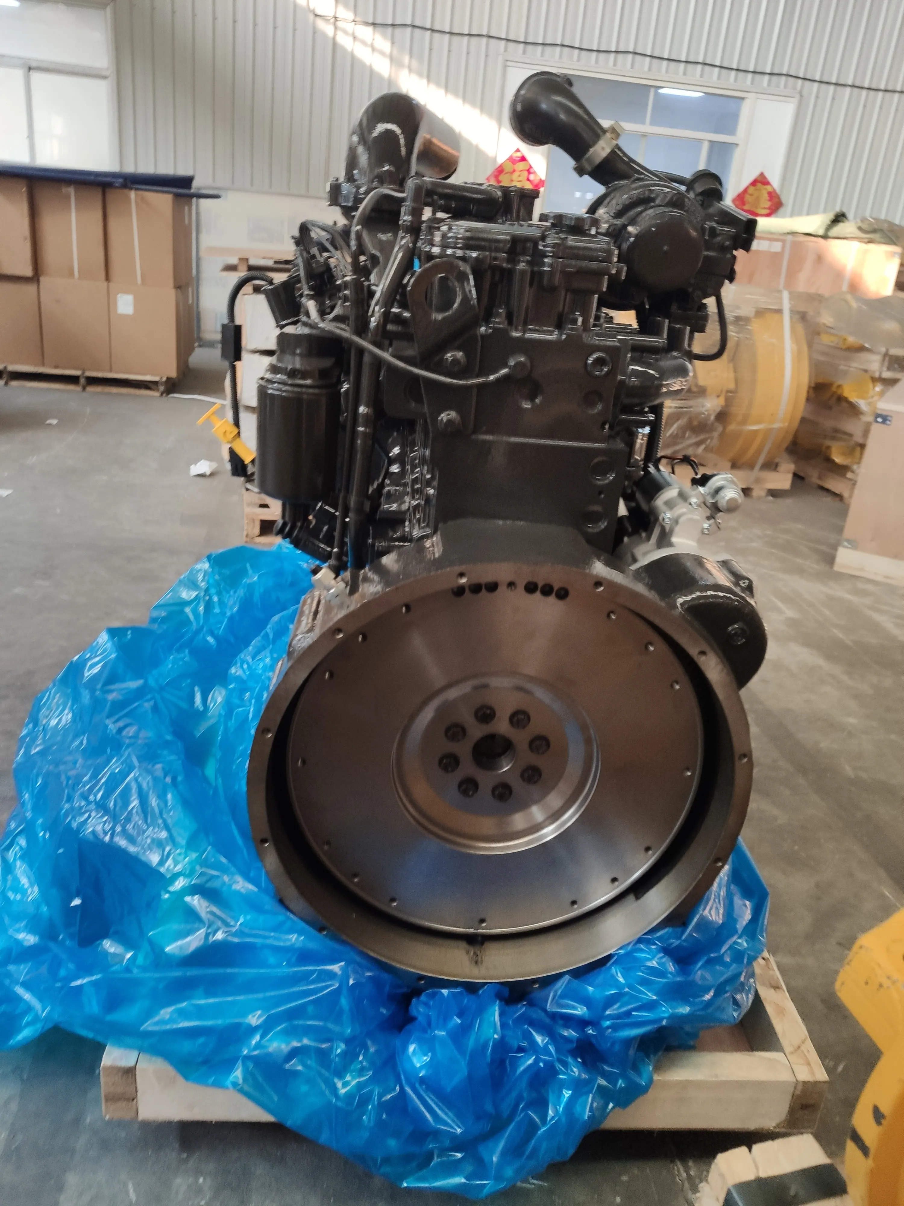 Дизельный двигатель Cummins 6ltaa8. 9-c325 для колесного погрузчика буровая тяга в сборе