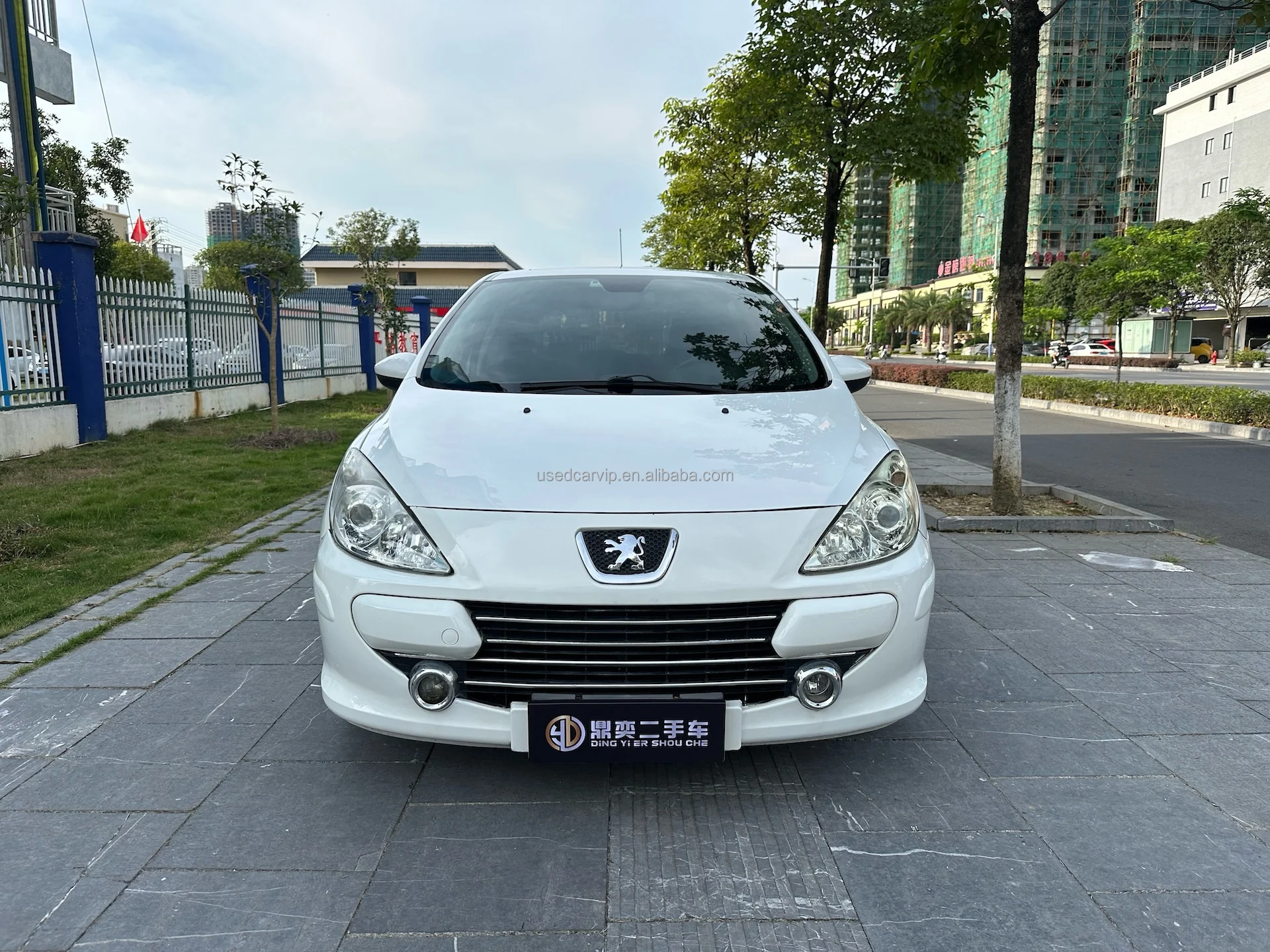 2013 408 седан Подержанный 2 0 т автомобиль на бензине/газе R19 алюминий 50000 км правая низкая цена продажа Китай