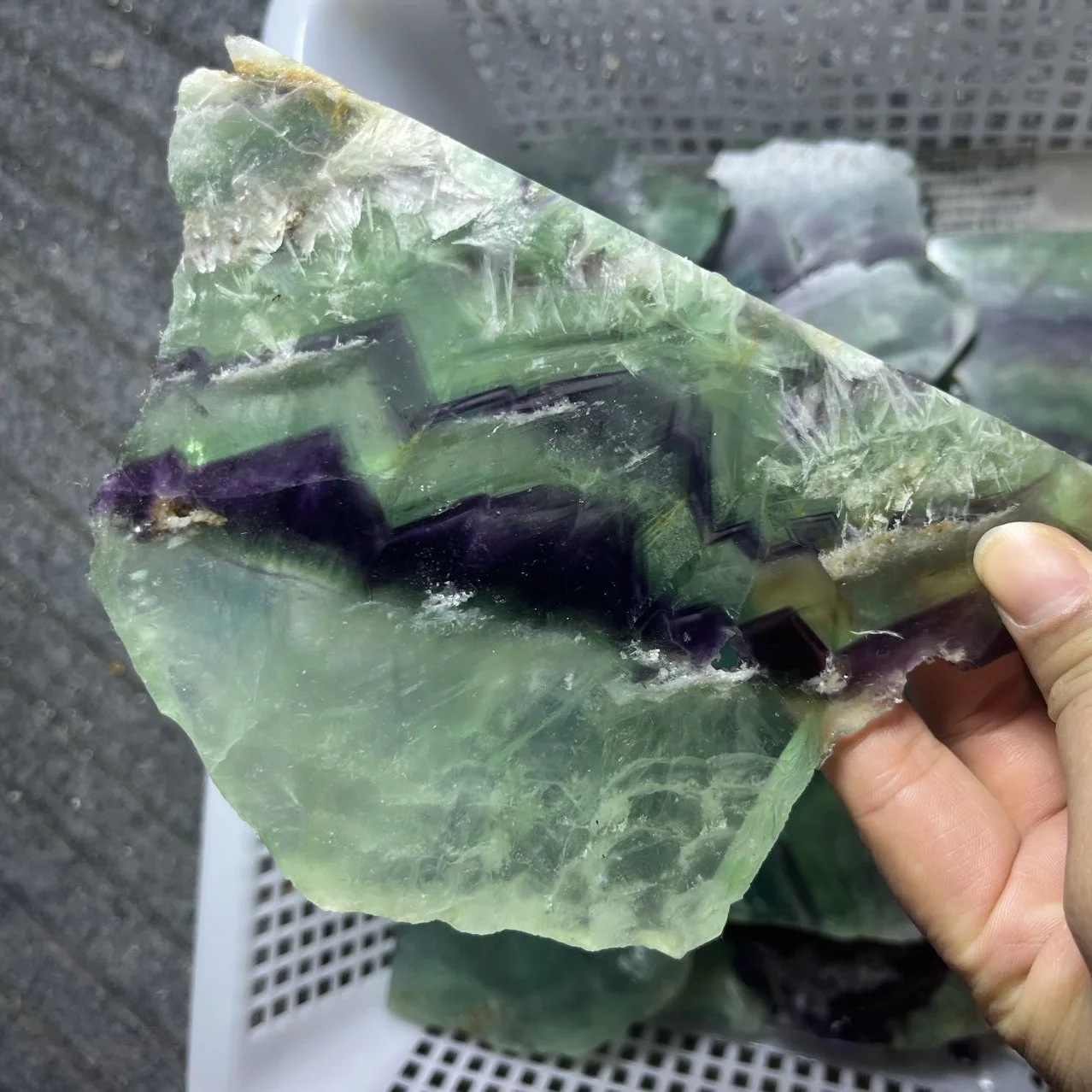 Wholesale natural rainbow fluorite slabs slice healing crystal  for home decoration