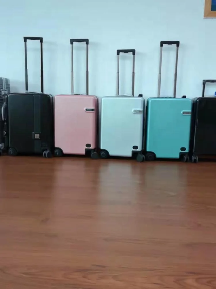 New Arrival Hot Smart Riding Scooter Luggage Automatic Following Mobile APP Remote Controller Travel Businees Smart Suitcase