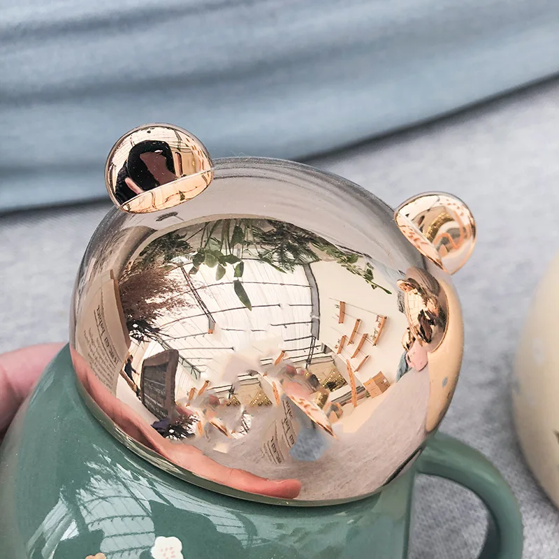 2021 explosions bear twist cover ceramic cup gold mirror pot-bellied creative mug creative cup with lid and spoon