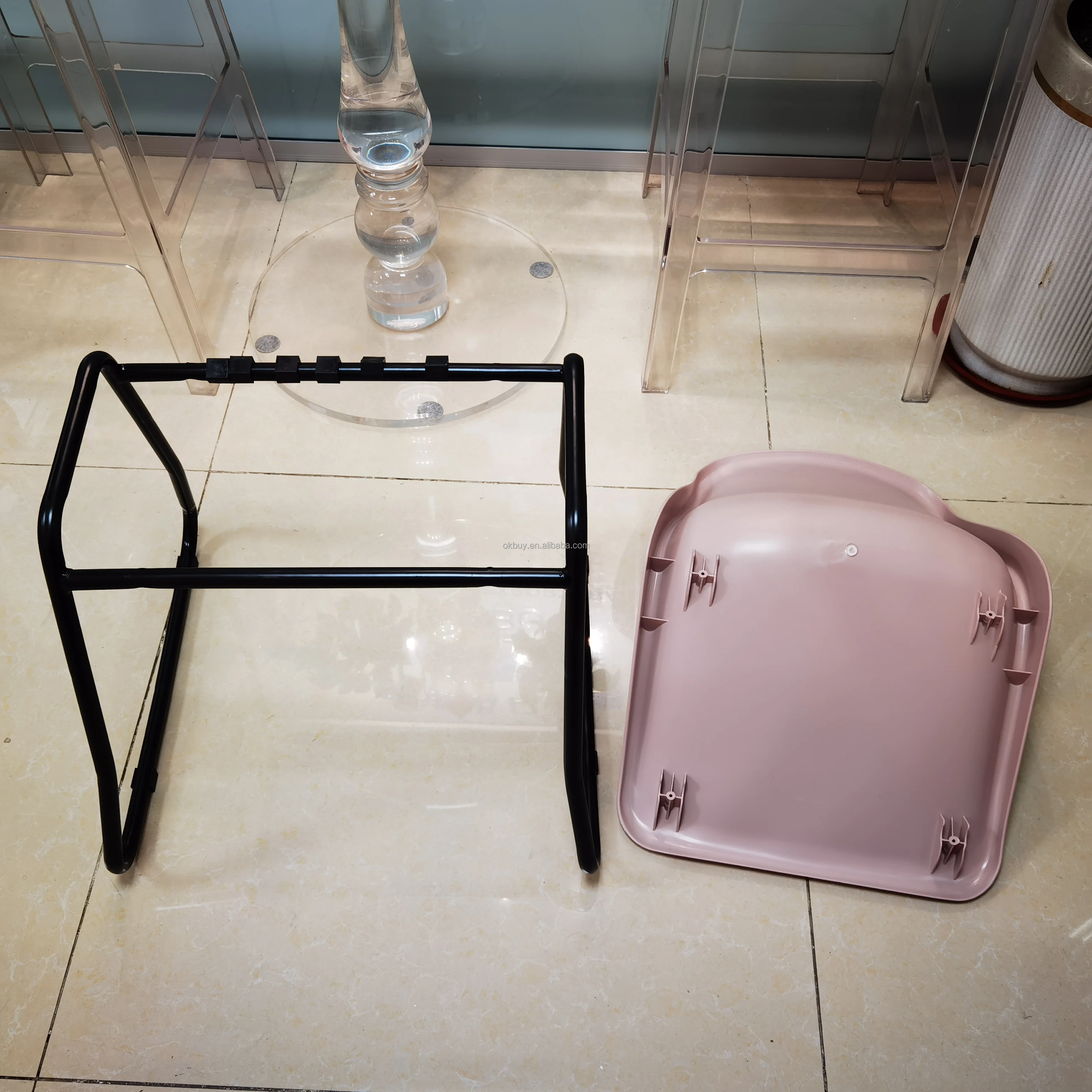 wholesale modern high quality Multi-color custom plastic seat metal Sled leg simple Nordic home dining room chairs Stools