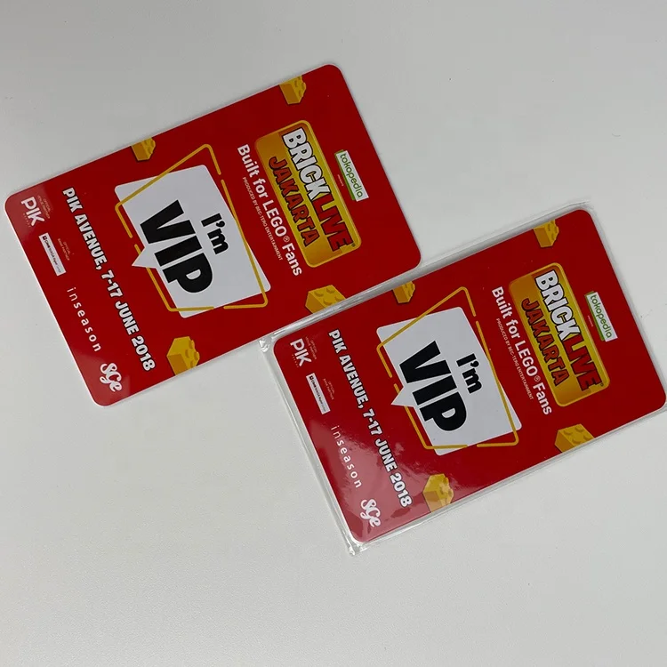 High Quality Glossy PVC Business Card , 20PT Glossy Plastic Business Cards Printing CR80 PVC Card With Barcode