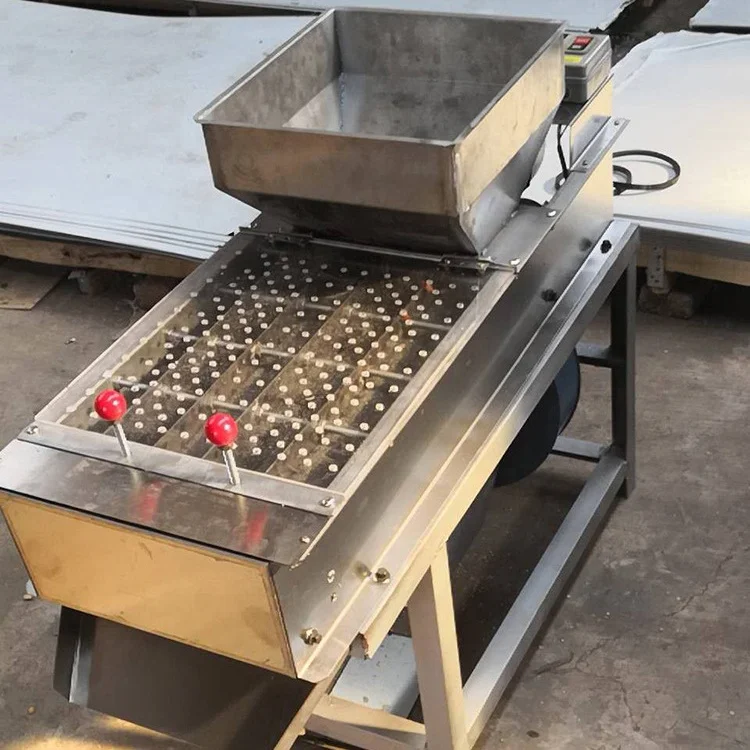 Economical And Practical Peeling Machine For Roasted Peanut