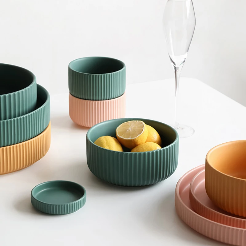 Wholesale Ceramic Dish Bowl Plate Dinnerware Set Nordic Style Home Hotel Restaurant Plate Dish Cutlery Set