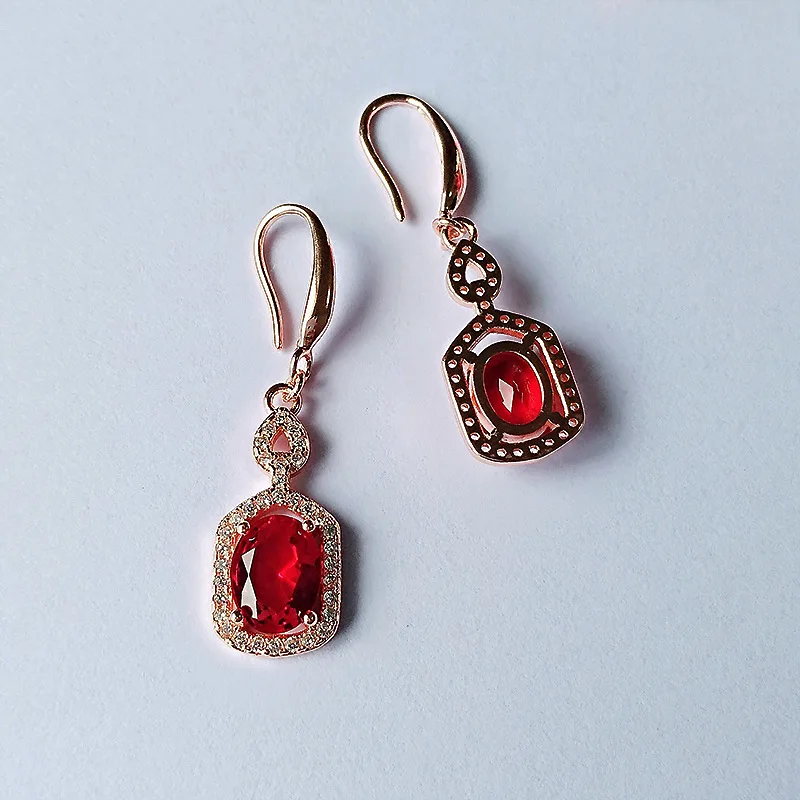
2021 Vintage Fashion Rose Gold Plated Micro Pave Oval Cubic Zirconia Drop Earrings Red Diamond Hook luxury earrings For Lady 