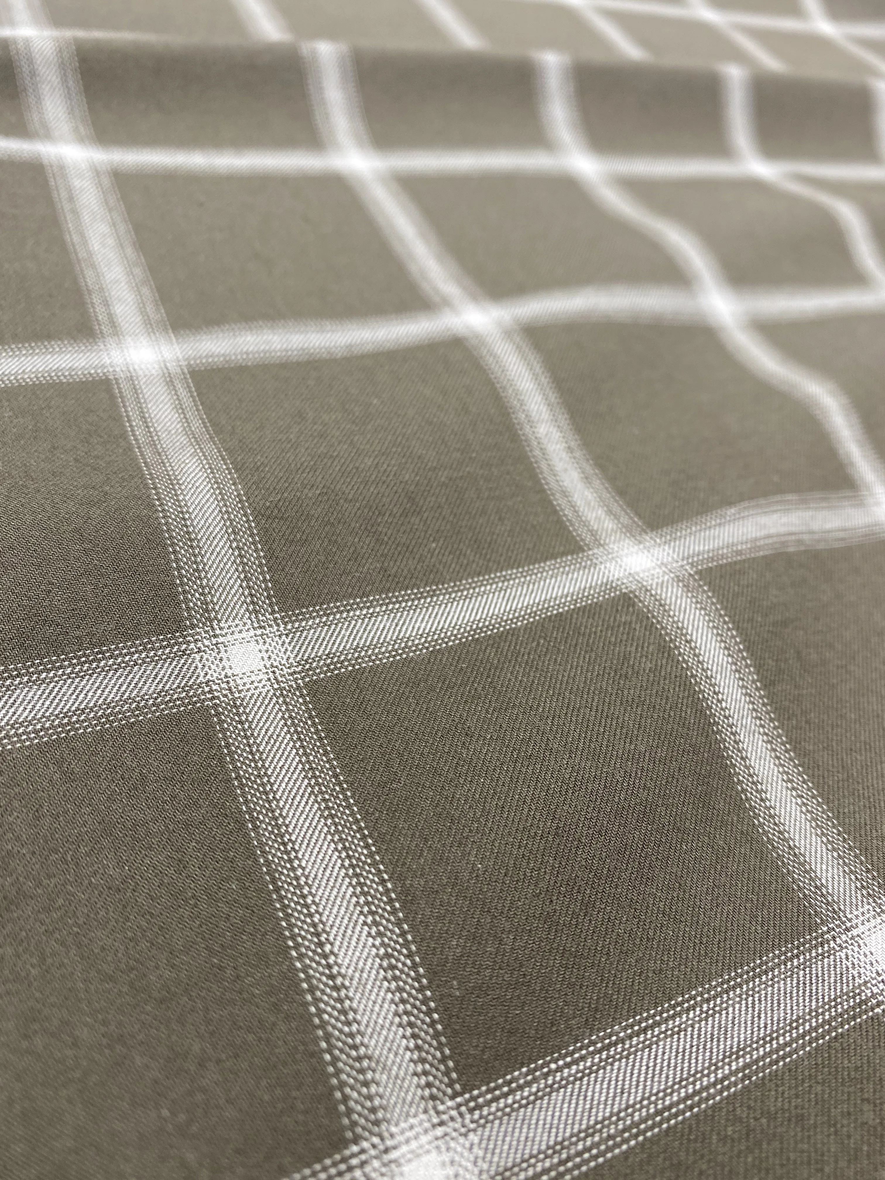 Изготовленная на заказ мягкая устойчивая к разрыву легкая пряжа окрашенная хлопчатобумажная ткань