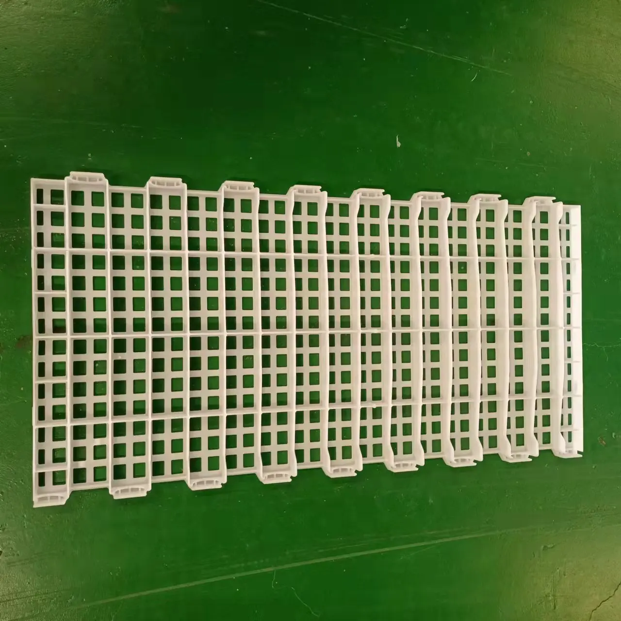 Poultry plastic slat flooring for broilers duck rabbit quail pigeon