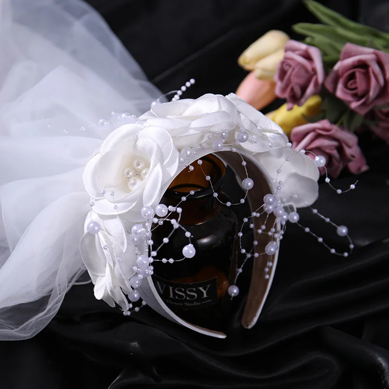 Beautiful Fashion Flower Appliquer Wedding Hair Accessories White Hairband Pearl Bridal Hair Veil