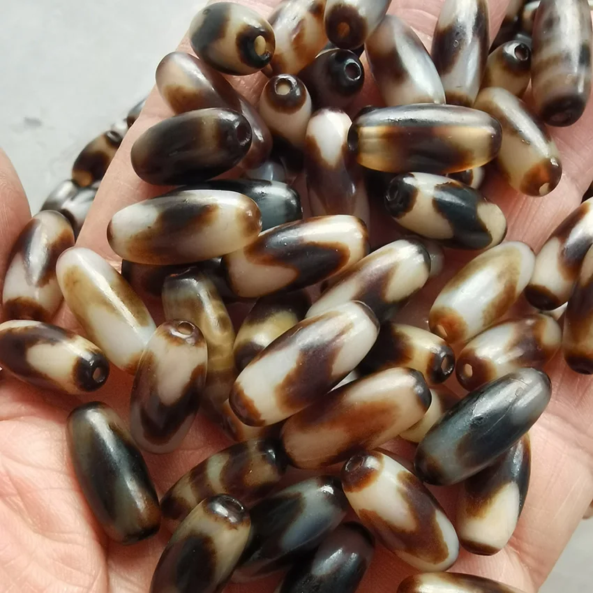 Old Eyes Nepal Tibetan Dzi