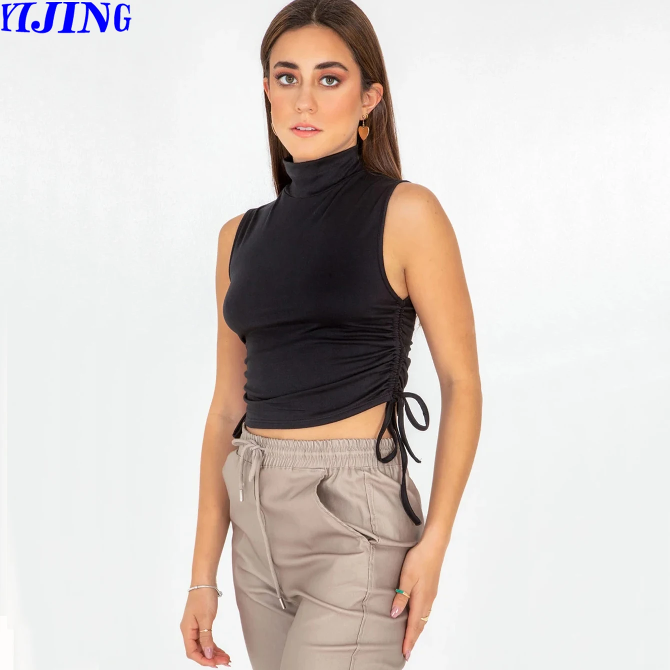 
Newly Launch Design Gym Top Active Wear Yoga Bra Girls Fitness Workout Sexy Mock Neckline Crop Top 