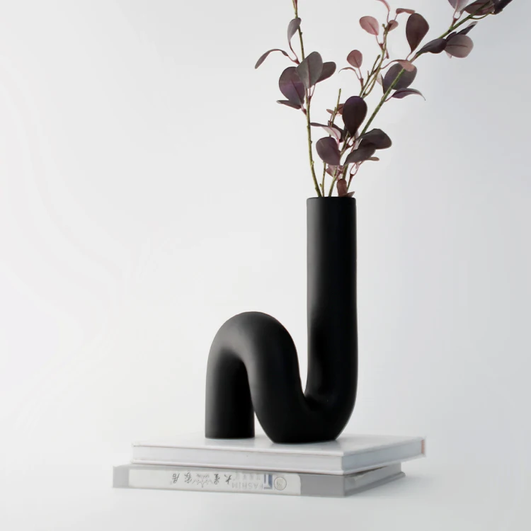 Nordic creative tubular U shape flower vase decoration black resin flower vase modern for home
