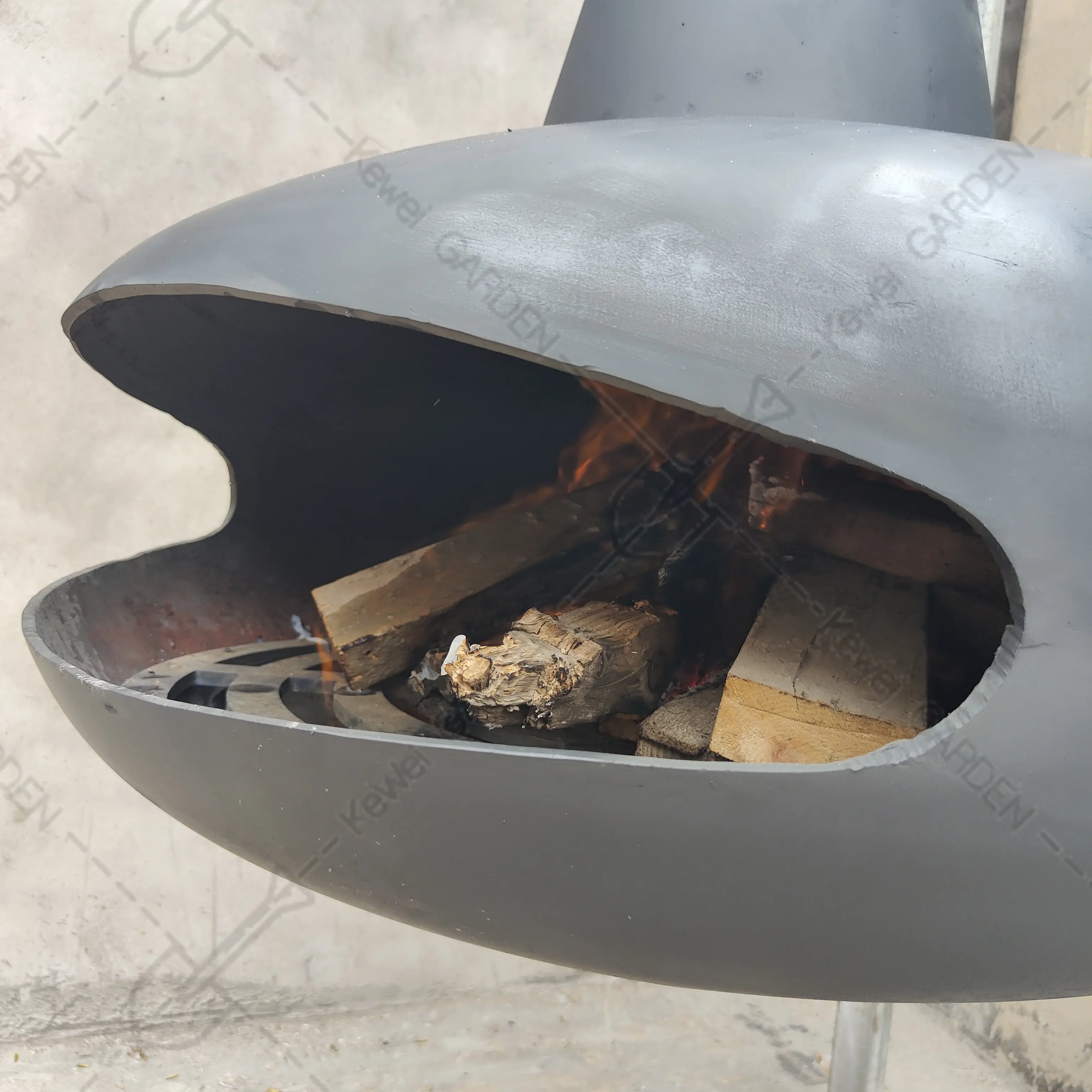 Подвесной камин-кокон на крыше из биоэтанола, матовый черный подвесной камин с настоящим пламенем