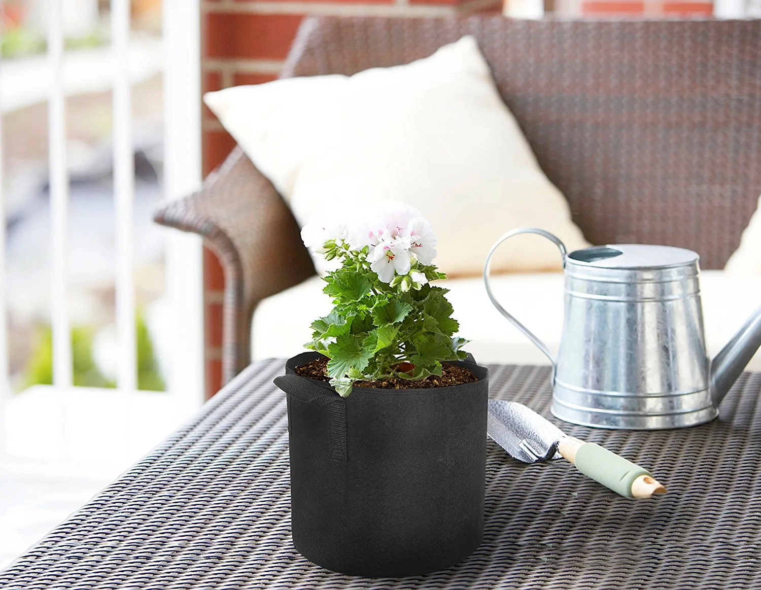 24 упаковки 5 галлонов