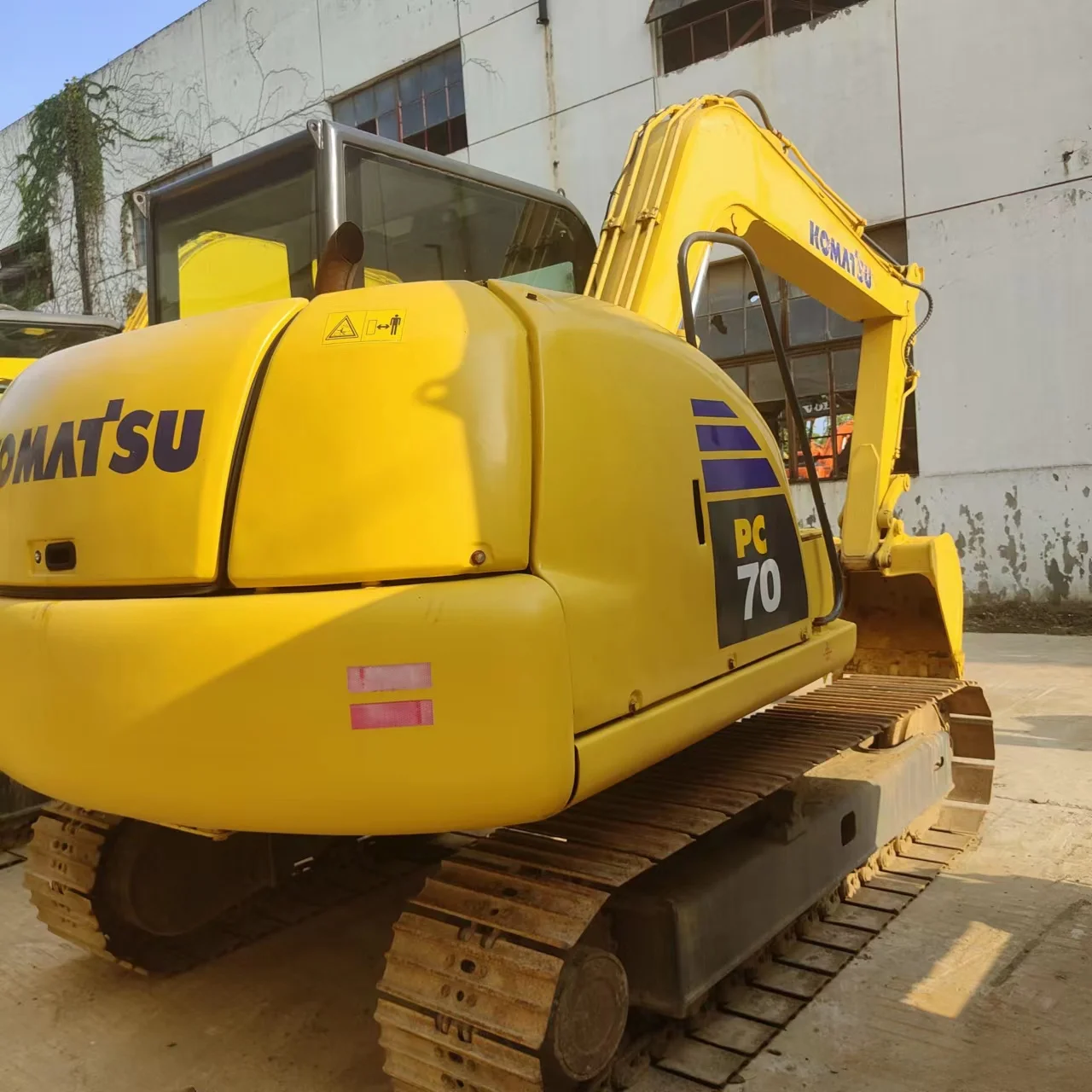Used second hand excavator PC70-8 7 ton Komatsu excavator with big power Komatsu engine small excavator cheap price