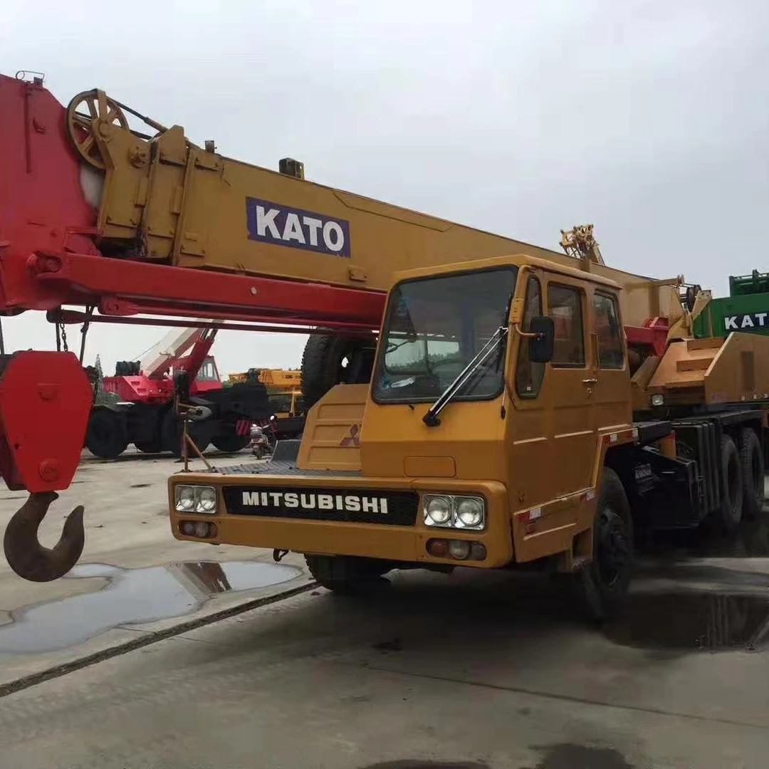 Japan truck crane used Kato NK-250E mobile crane in China