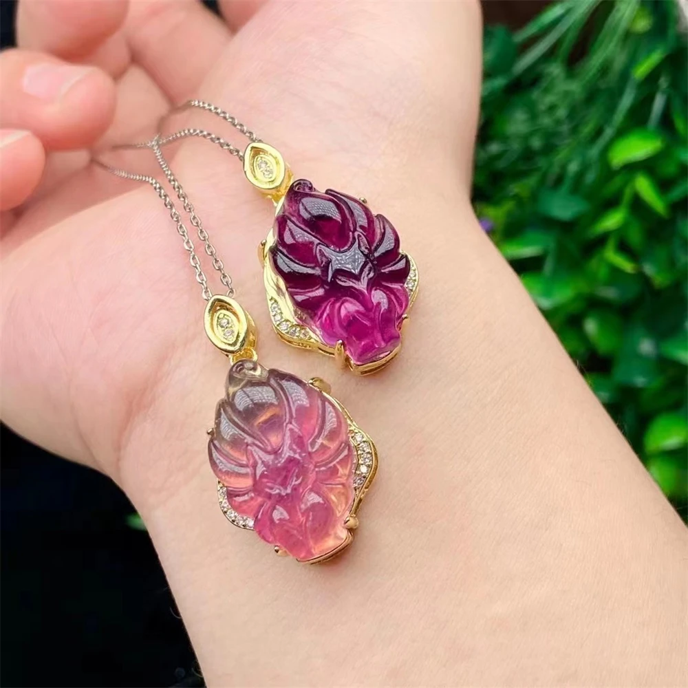 Trendy New Arrival Animal Natural Crystal Fluorite Pendant Craved Nine-Tailed Fox Colorful Pendant for Jewelry Necklace Making