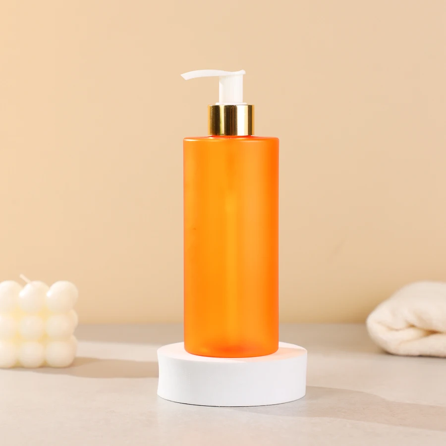 Shampoo Bottles with Pump 10oz 250ml Empty Plastic Refillable Shower Bottle Dispenser with Travel Lock