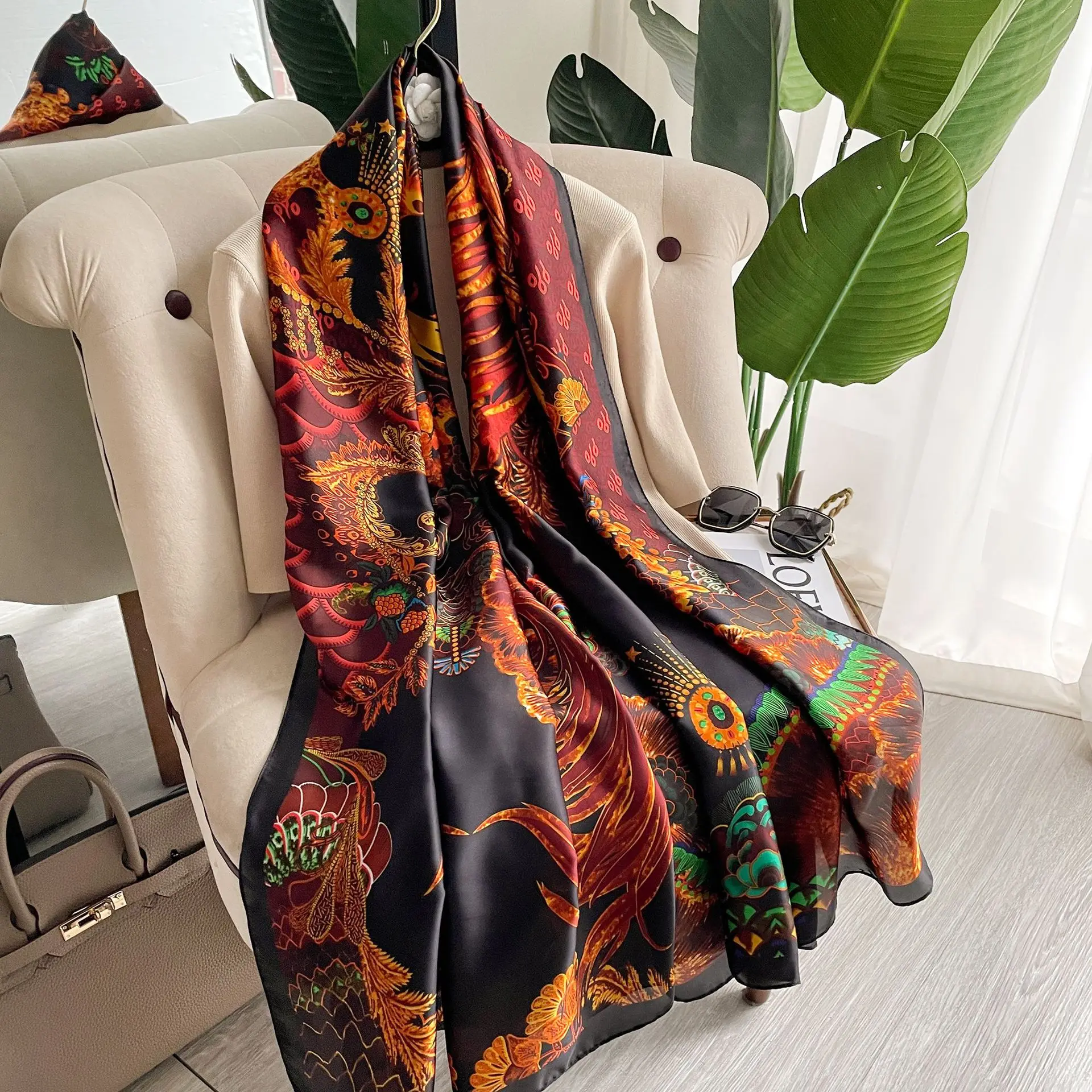 New Arrival Fashion Islamic Muslim Black Golden Silk Printed Head Wraps Shawls Luxury Long Heavy Silk Hijab Arabic Scarves