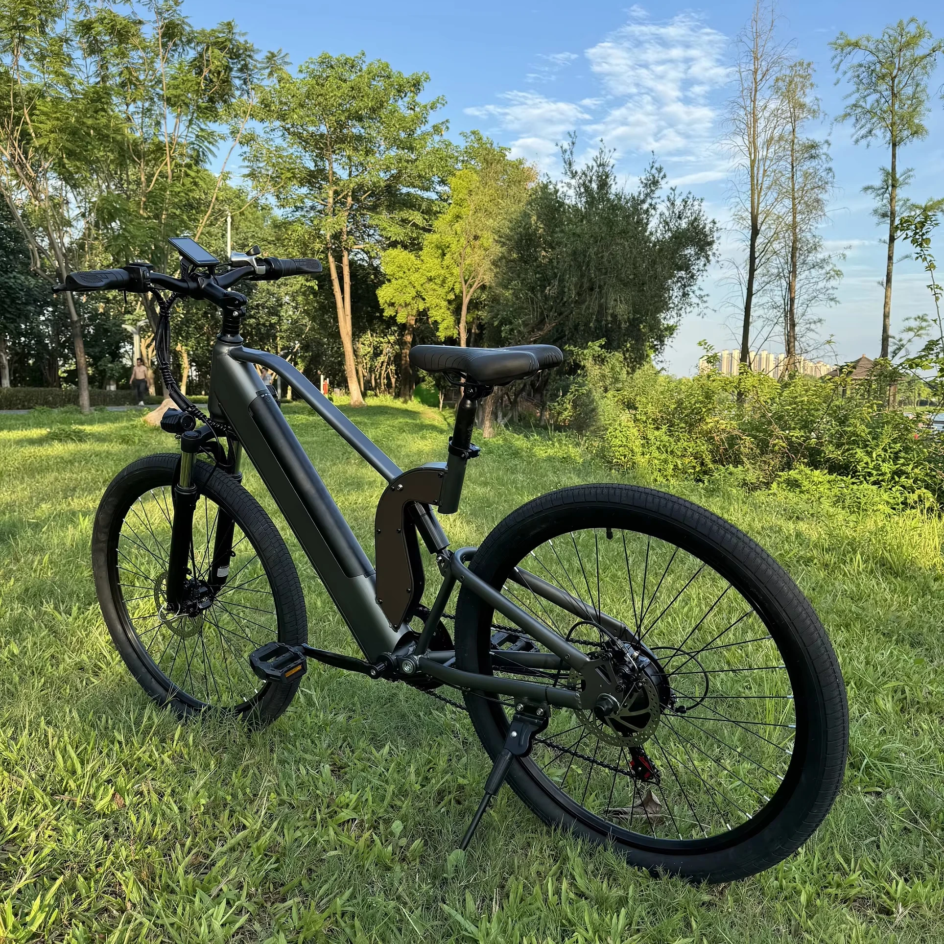 ADN-G350-1 36V8AH Electric Bicycle 350W Rear Hub Motor 7 Speed Adults City Ebike 26*2.4 Tire Iron Frame Electric Commuting Bike