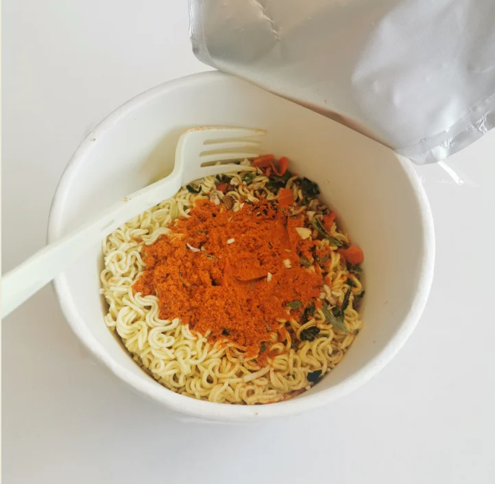 Private label customize support noodles bowl kimchi ramen soup