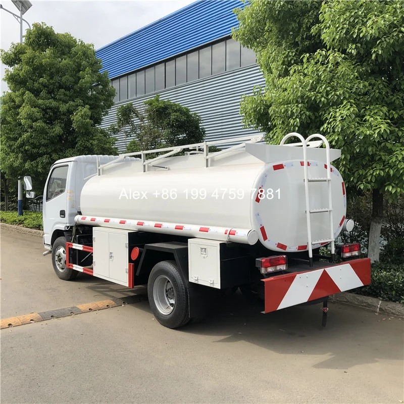 4x2 Dongfeng 5000 liters water tank truck