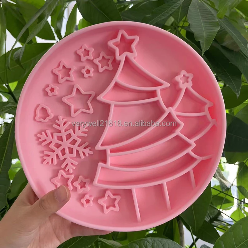 2 in 1 VaryWell personalized design lick mat Bloat Stop Maze Dog Dishes christmas themed slow feeder bowl with suction cup