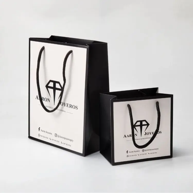Reusable Wholesale Price White Paper Shopping Bag Eco Paper Bag Medium with Low MOQ with Black Handle
