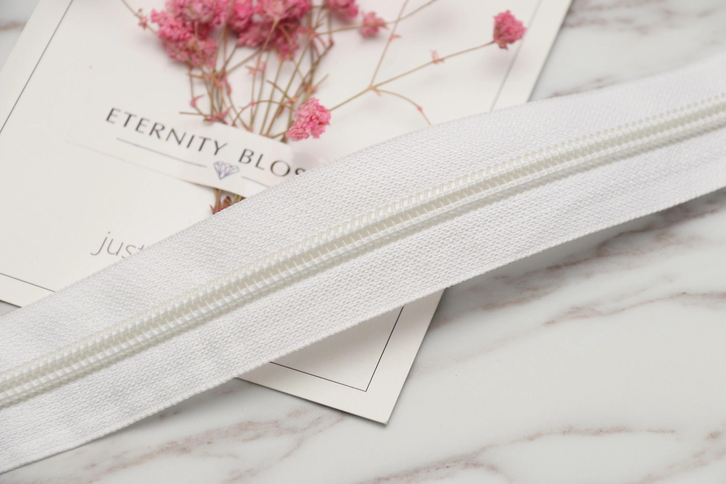 Factory Wholesale widely use Bags Garment  5# nylon  zipper long chain