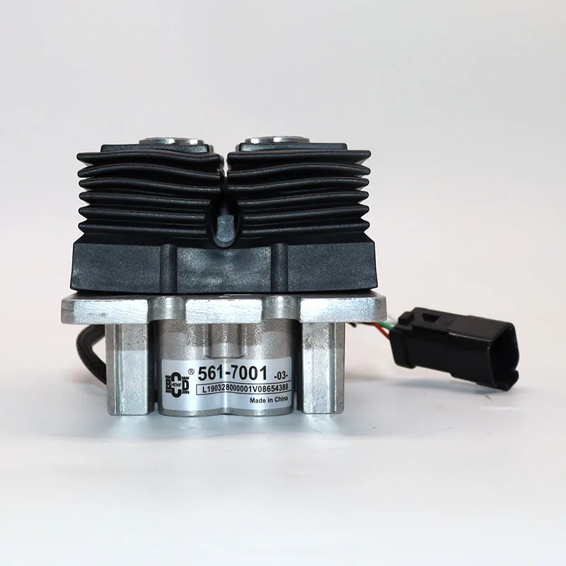 Caterpillar excavator electric control foot valve 561-7001 pilot valve is suitable for Caterpillar 301.7 307.5 320 336 349
