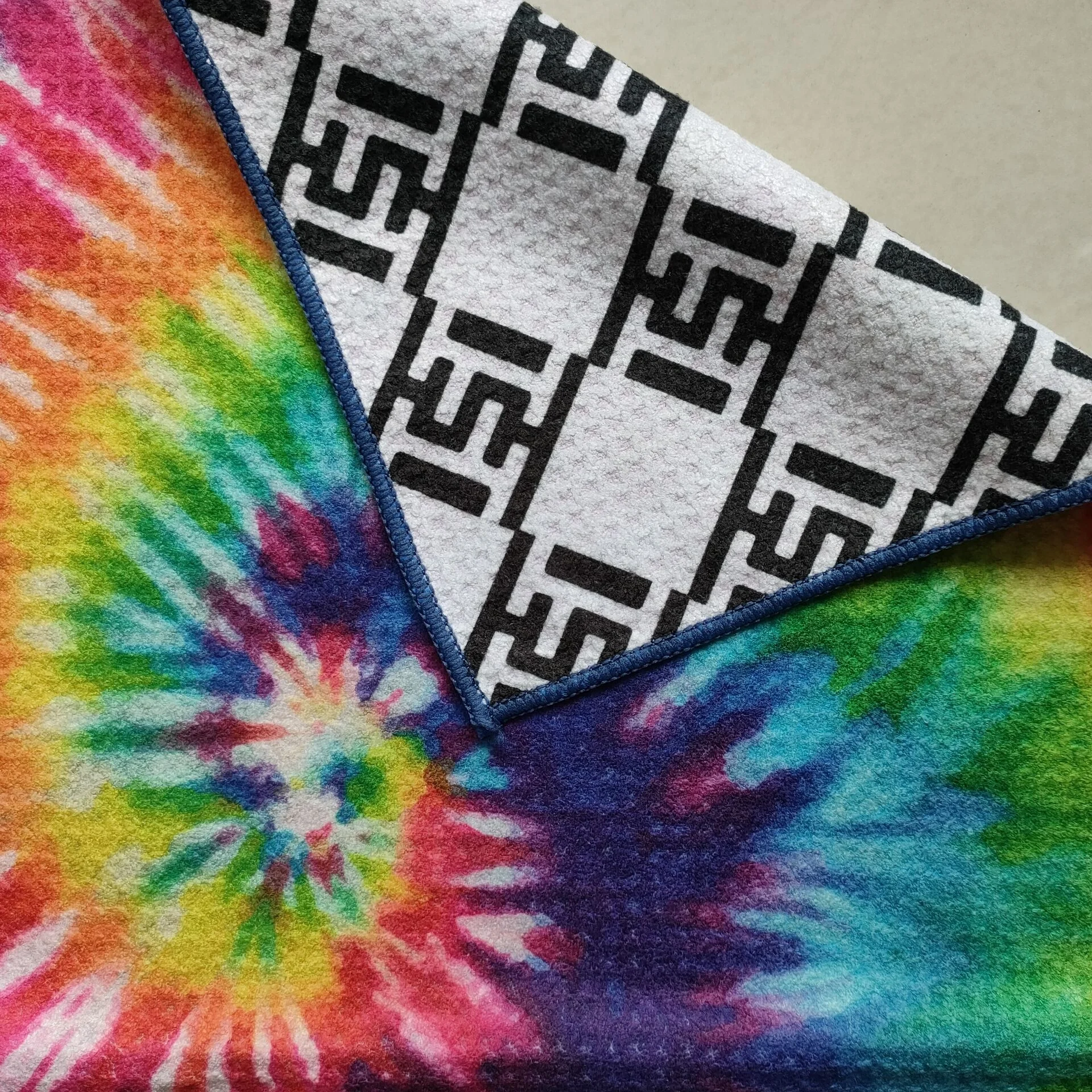 Fashionable double side print microfiber sandfree recycled  beach towel with logo custom print tie dye beach towel