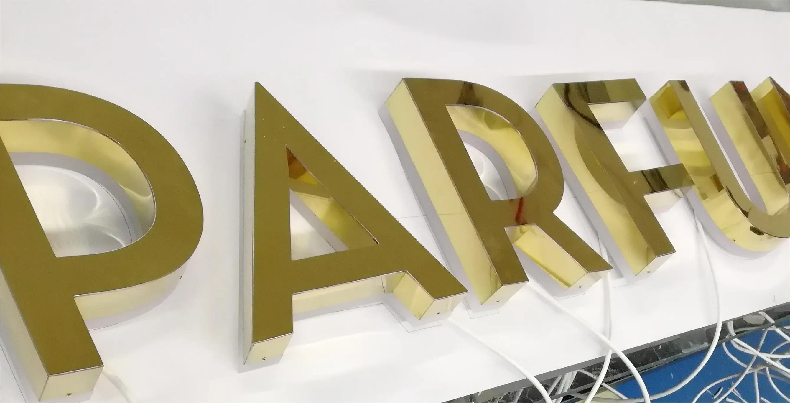 Индивидуальная Золотая 3D подсветка для письма с изображением магазина светодиодная наружная рекламная деловая вывеска