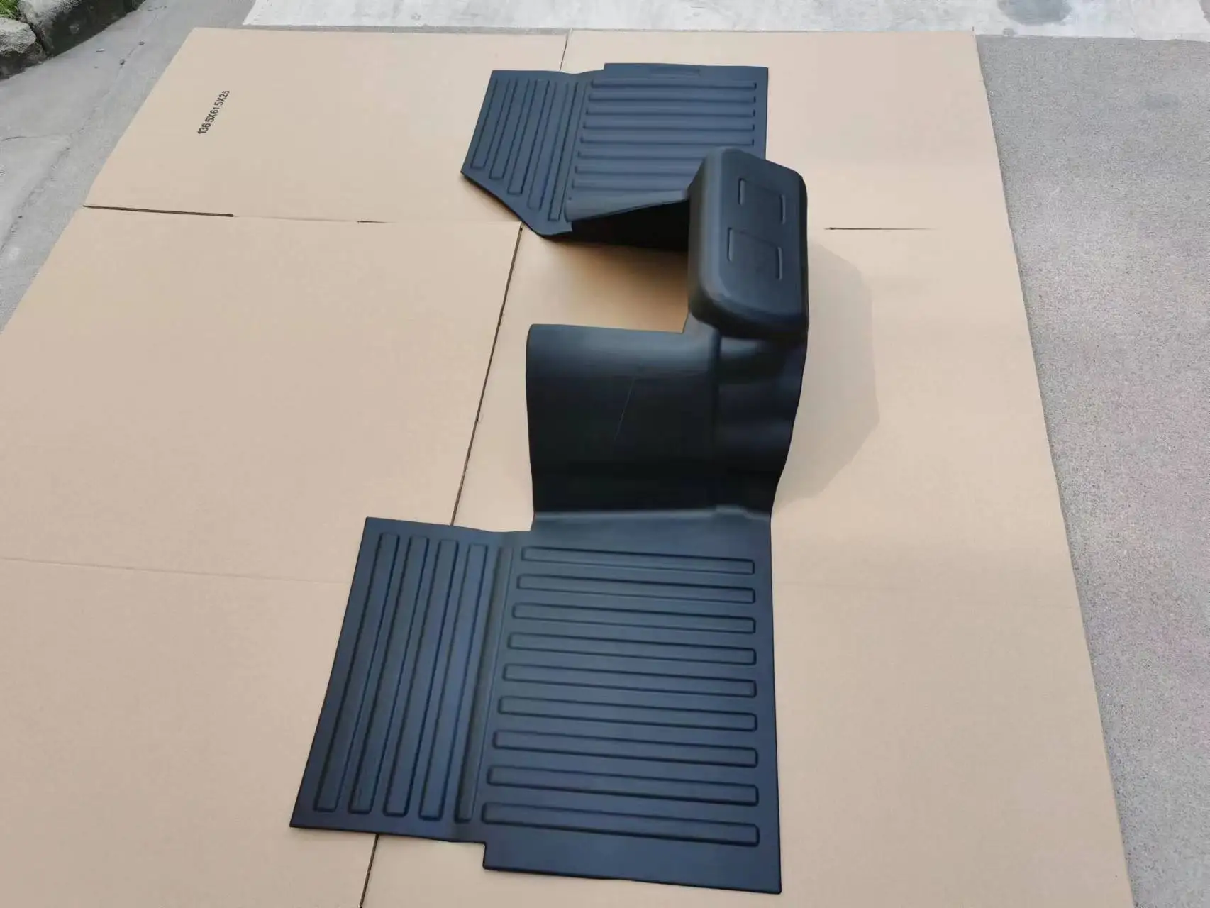 Custom-fit 3D waterproof car mats for Land Rover Defender 110 Puma TD4 2006-2016 floor liner foot pads non skidding car carpets