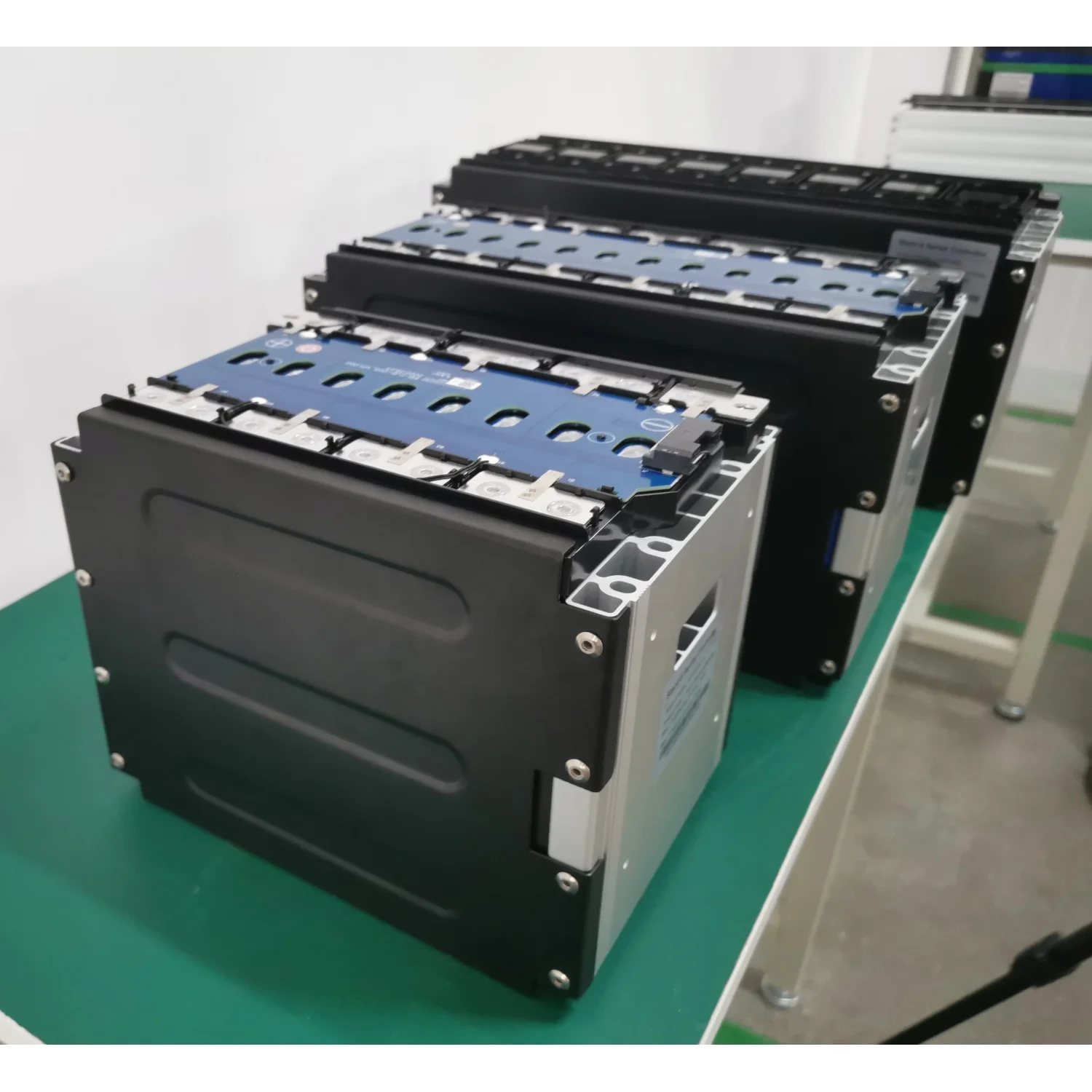 Kowint Solar Battery Rack Mount LiFePO4 Server Rack LiFePO4 Module with 51.2V 48V 100Ah Lithium iron Battery