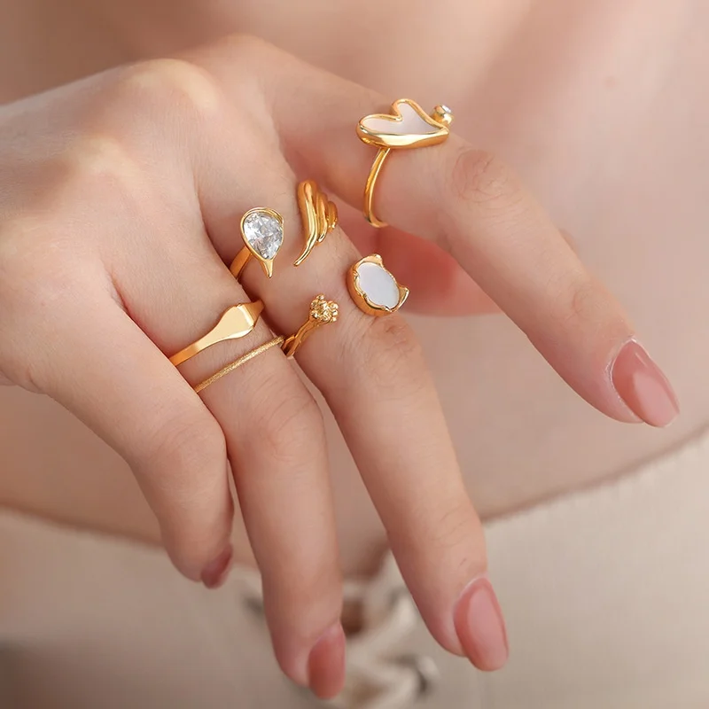 Wholesale Custom Fine Fashion Jewelry 18K Gold Plated Stainless Steel Acrylic Ring Crystal Zircon Shell Heart Ring For Women