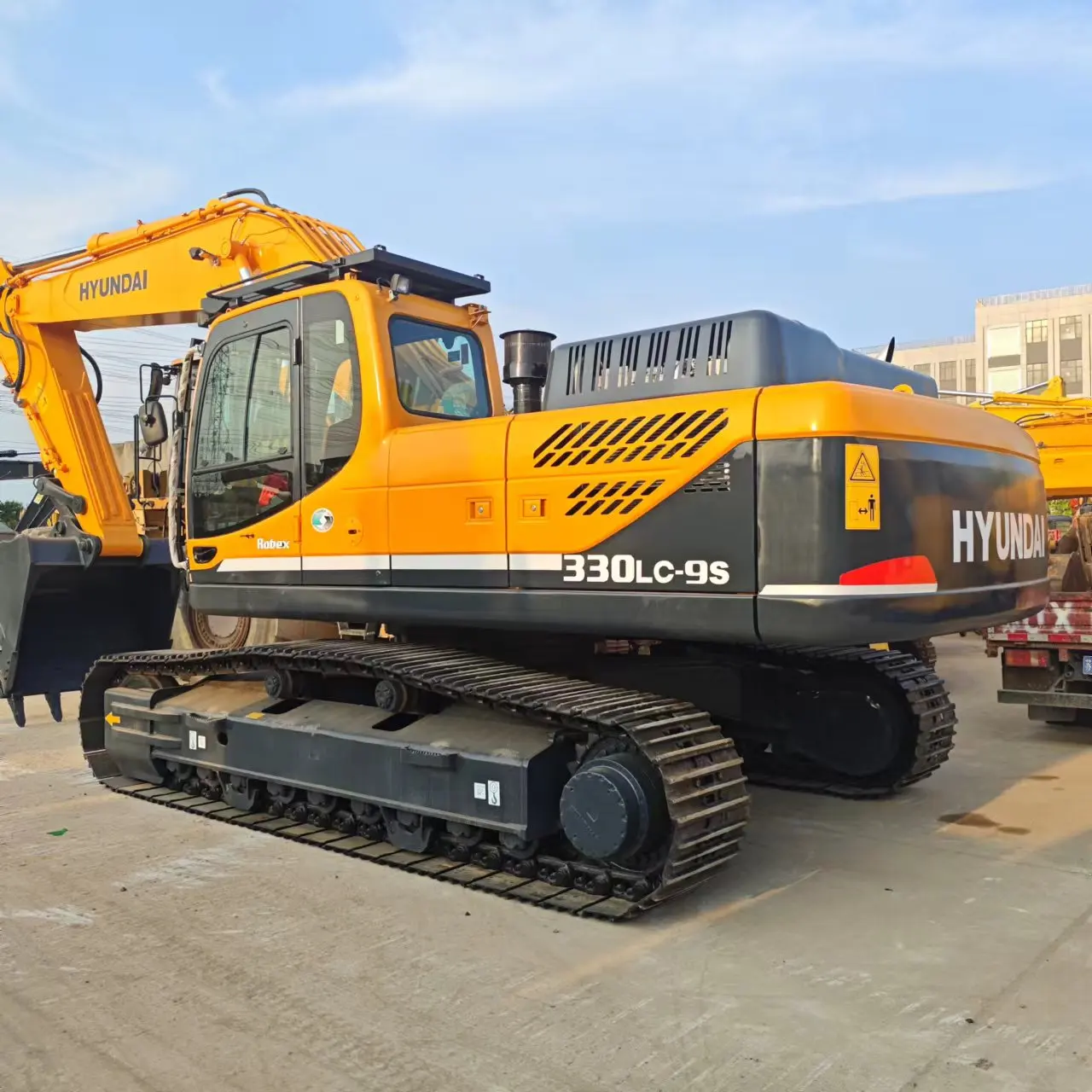 Korean Original Import Secondhand Hyundai 330LC-9S High Quality Good Condition Factory Price Used Hyundai 330 305LC-9S R350LVS