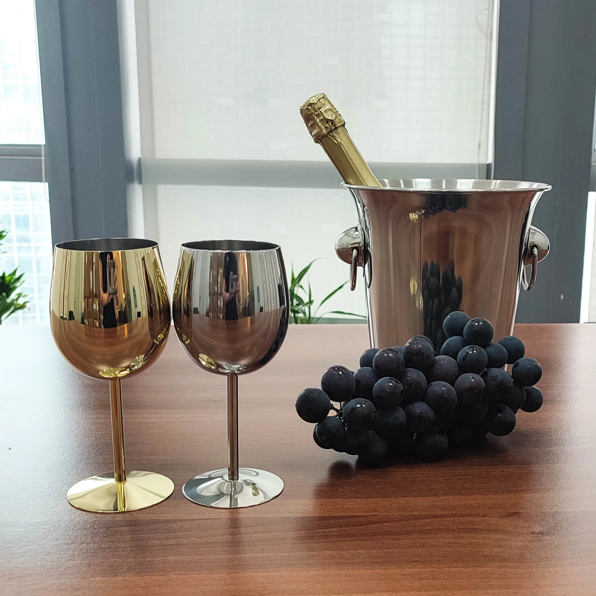 BPA free unbreakable champagne coupe glass cocktail glasses martini wine goblet glasses